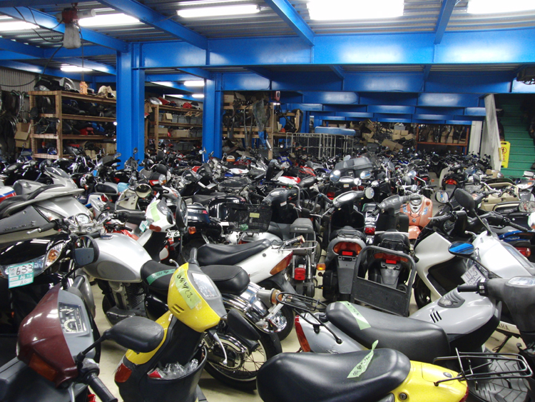 200�ؑq��1F�쑤